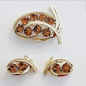 Vintage Kramer Jewelry Brooch and Earring Set